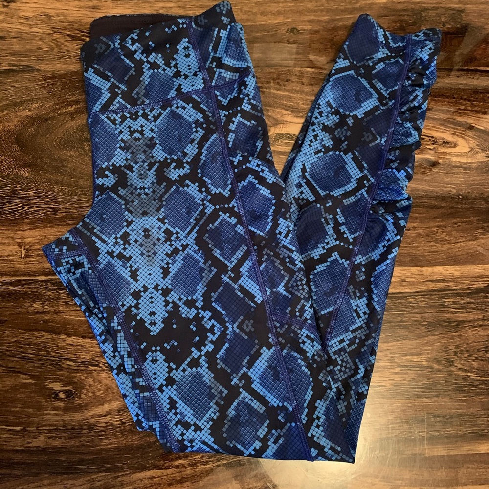 LIKE NEW LULULEMON LEGGINGS